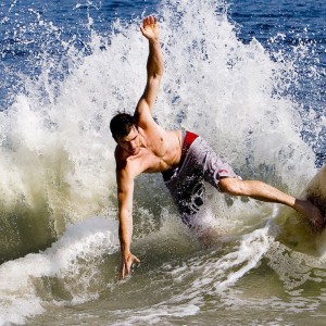 爱游戏在线娱乐官网-伯恩利定位球效率高，克拉文公园攻守兼备，克恩-里伯斯